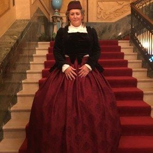 Meet your Posher, Laura